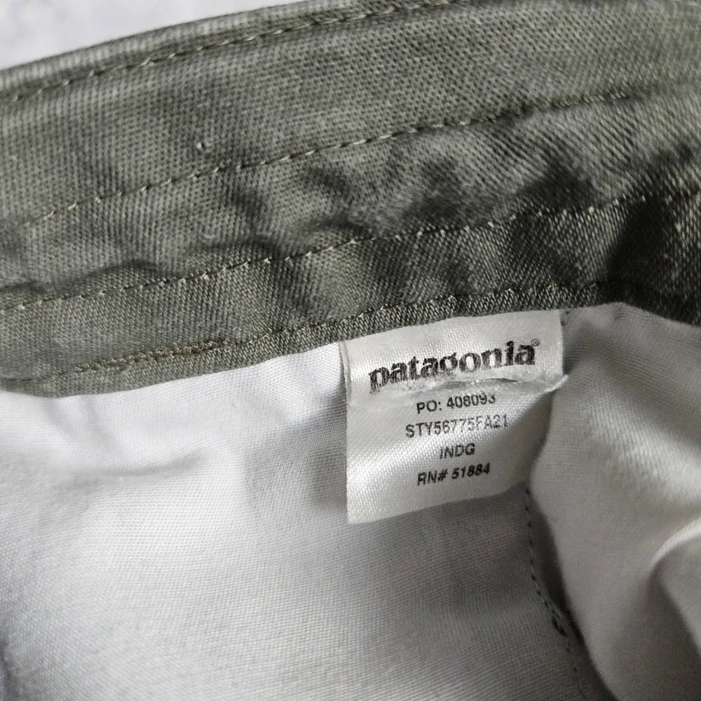 Patagonia (Men's XL) Green Traveler Twill Joggers Mahnya GI Cotton Hiking Pants